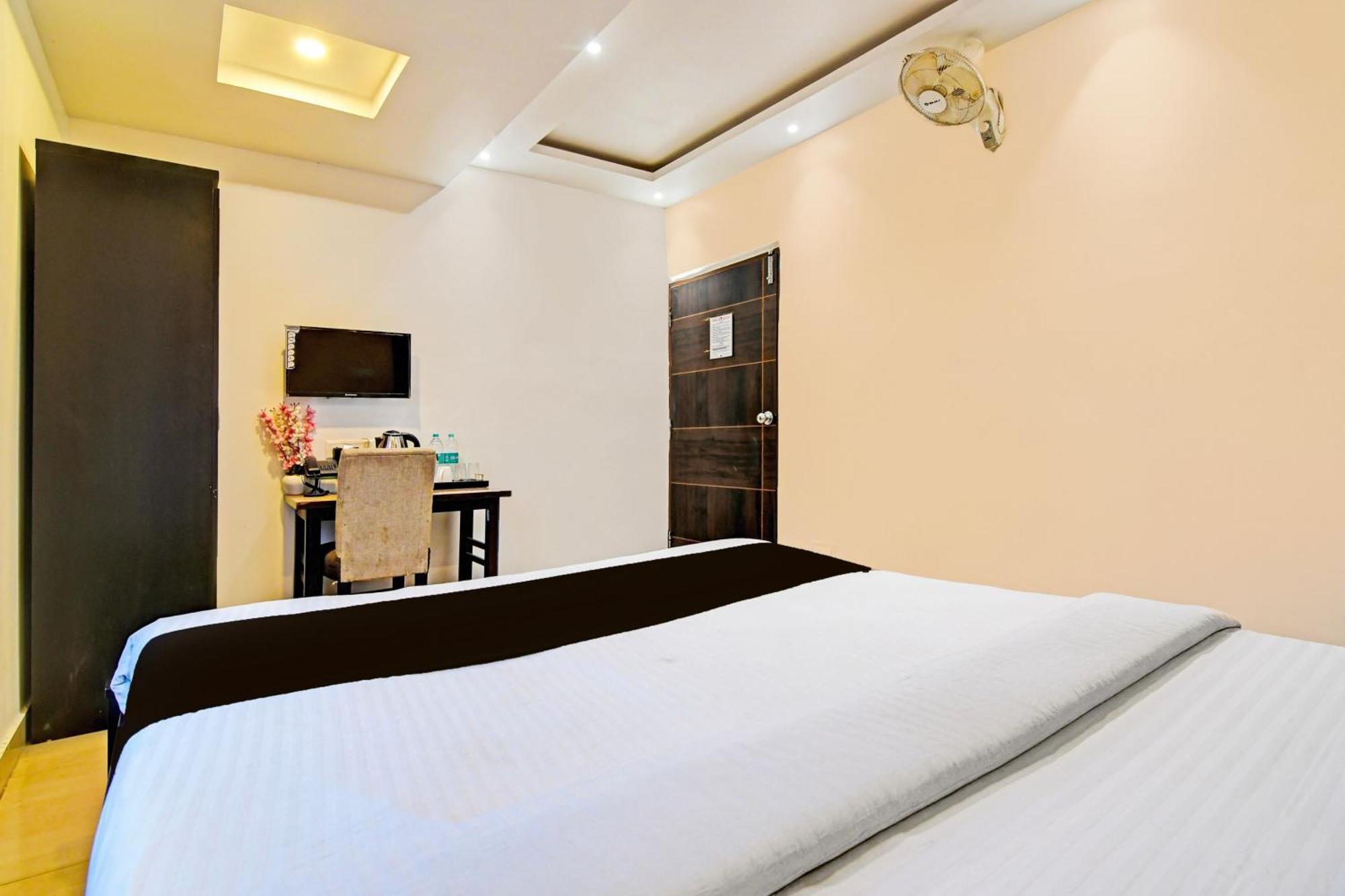 Super Hotel O Baguiati Nagarbazar Экстерьер фото